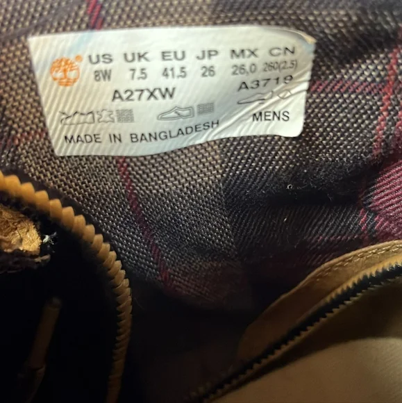 TIMBERLANDS - Picture 5 of 5